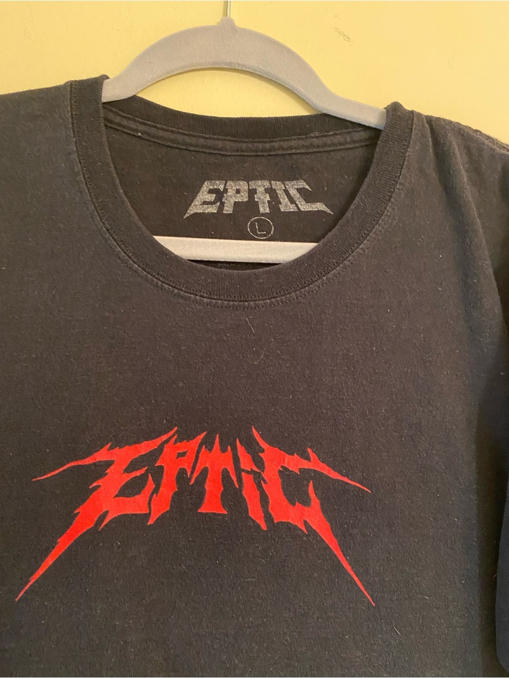 Eptic Graphic Tshirt